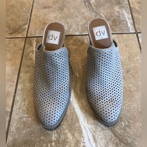 DV by Dolce Vita Women’s Size 7 Kenli Laser Cut Slip On Mule Slide Tan Leather